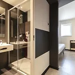 Ibis Budget Hotel 2*