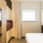 Hotel Ibis Budget 2*