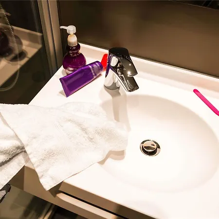 Ibis Budget Hotel 2*